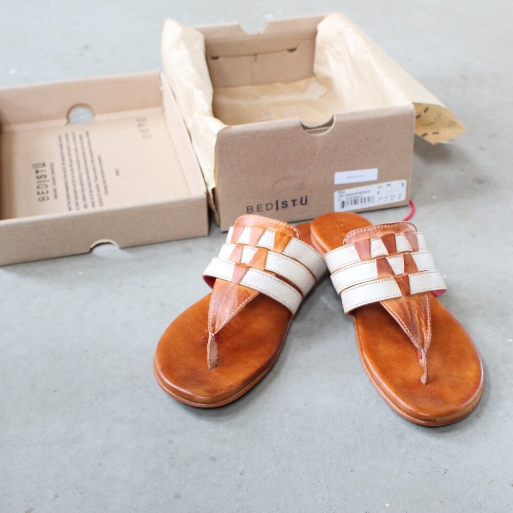 BedStu Yoli Sandals